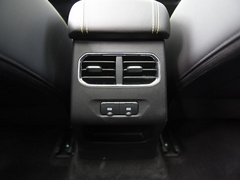 2021款 1.5T 自动大四版