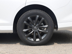 2020款 1.5T CVT尊贵型