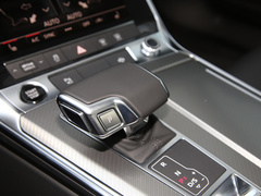 2021款 45 TFSI quattro 臻选致雅型