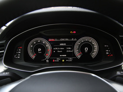 2021款 45 TFSI quattro 臻选致雅型
