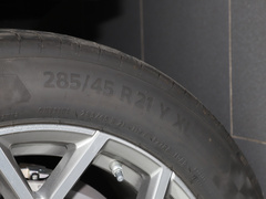 2021款 xDrive40i 尊享型豪华套装