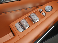 2021款 xDrive40i 尊享型豪华套装
