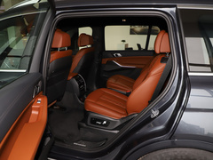 2021款 xDrive40i 尊享型豪华套装