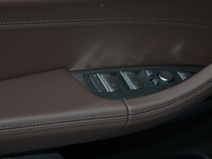 2021款 xDrive 25i M运动曜夜套装