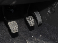 2021款 1.5T 手动风 5座