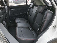 2021款 1.5L 手动乐享型