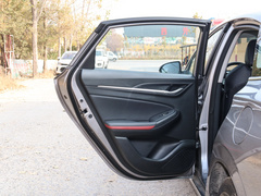 2020款 PLUS 荣耀百万版 1.6L GDI CVT精英型