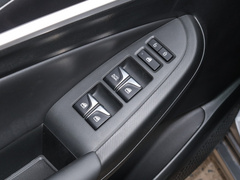 2020款 PLUS 荣耀百万版 1.6L GDI CVT精英型