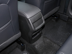 2020款 PLUS 荣耀百万版 1.6L GDI CVT精英型