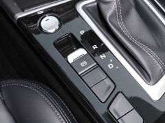 2020款 PLUS 荣耀百万版 1.6L GDI CVT精英型