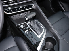 2020款 PLUS 荣耀百万版 1.6L GDI CVT精英型