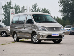 2021款 M5L 2.0L 手动实用型 7座