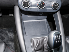 2021款 1.5L 手动乐享型