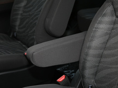 2021款 2.0L 手动舒适型 7座