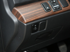 2021款 2.0L 手动舒适型 7座