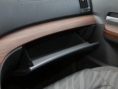 2021款 2.0L 手动舒适型 7座