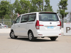 2021款 2.0L 手动舒适型 7座