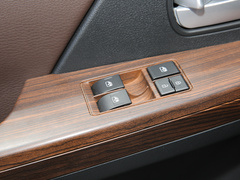 2021款 2.0L 手动舒适型 7座