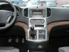 2021款 2.0L 手动舒适型 7座