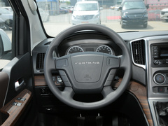 2021款 2.0L 手动舒适型 7座