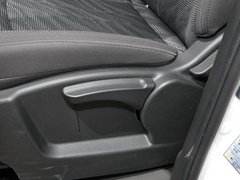 2021款 2.0L 手动舒适型 7座