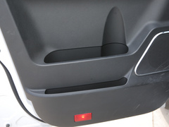 2021款 2.0L 手动舒适型 7座