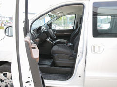 2021款 2.0L 手动舒适型 7座