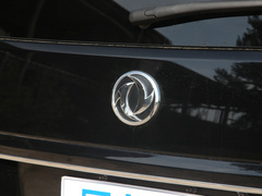 2021款 2.0L 手动豪华型 7座