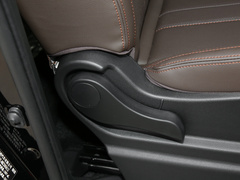 2021款 2.0L 手动豪华型 7座