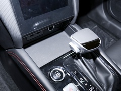 2021款 1.5T CVT尊贵智联型