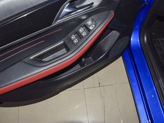 2021款 1.5T CVT尊贵智联型