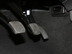 2021款 1.8T 两驱精英版