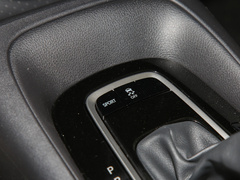 2021款 2.0L 豪华版