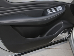 2021款 Supreme系列 400TGI 自动智能座舱尊荣版