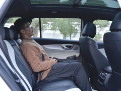 2021款 Supreme系列 300TGI 自动豪华座舱版