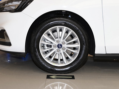 2021款 三厢 EcoBoost 180 自动锋潮型