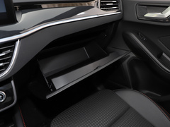 2021款 三厢 EcoBoost 180 自动ST Line