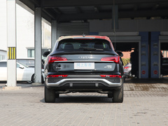 2021款 40 TFSI 豪华型
