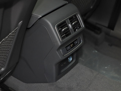 2021款 40 TFSI 豪华型