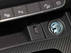 2021款 40 TFSI 豪华型