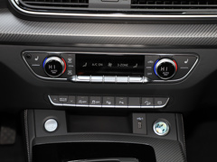 2021款 40 TFSI 豪华型