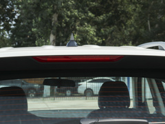 2021款 荣耀百万版 1.6L 手动豪华版