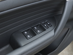2021款 荣耀百万版 1.6L 手动豪华版