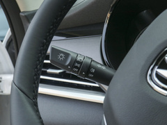 2021款 荣耀百万版 1.6L 手动豪华版
