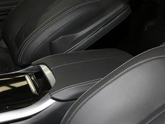 2021款 PLUS 2.0T 汽油自动智尊版