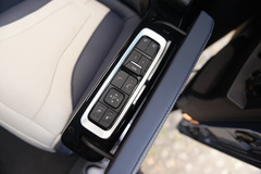 2021款 PLUS 2.0T 汽油自动旗舰版