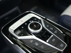 2021款 PLUS 2.0T 汽油自动旗舰版