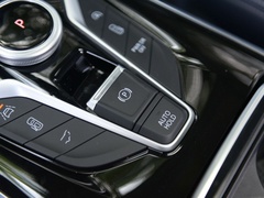2021款 PLUS 2.0T 汽油自动旗舰版