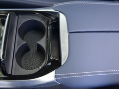 2021款 PLUS 2.0T 汽油自动旗舰版