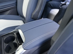 2021款 PLUS 2.0T 汽油自动旗舰版